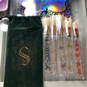 StoryBook Authentic Floral Brush Set! NIP!